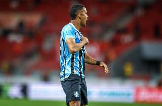 Goztepe retoma conversas para contratar André Henrique –