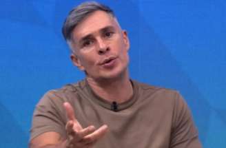 Ivan Moré se pronuncia nas redes sociais sobre sua saída da LéoDias TV