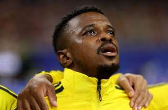 Craque sul-africano, Mokoena comemora gol de pênalti que encerra longo jejum –