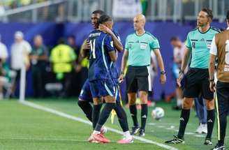 Brasil espera ter Raphinha em eventual oitavas de final da Copa –