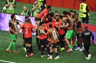 Vozinha evita um gol do Uruguai. Cabo Verde, após empatar com a Espanha, volta a empatar diante de um campeão do mundo.