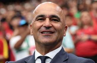 Roberto Martínez dá instrução durante goleada de Portugal sobre o Uzbequistão –