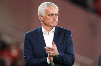 José Mourinho foi o escolhido de Florentino Pérez para assumir o comando técnico dos merengues –