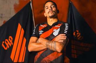 Gilberto vestirá a camisa 12 no Athletico-PR –