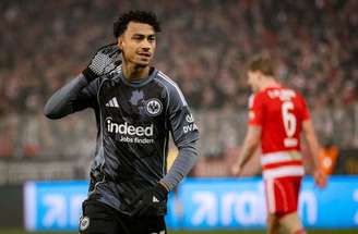 Nathaniel Brown se destacou na última temporada com a camisa do Eintracht Frankfurt –