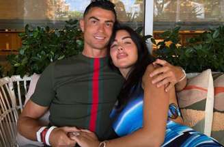 Georgina Rodríguez e Cristiano Ronaldo formam um dos casais mais famosos do mundo do futebol –