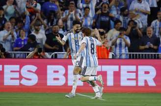 Flaco López em ação pela Argentina –