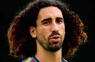 Marc Cucurella durante treinamento com a seleção da Espanha na Copa do Mundo –
