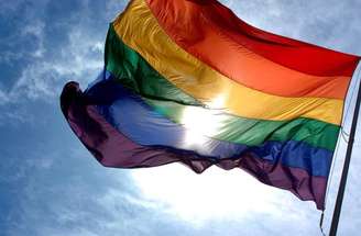 Clubes brasileiros celebram o Dia do Orgulho LGBTQIA+ com mensagens de inclusão