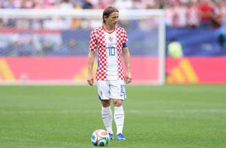 Luka Modric em campo pela Croácia diante de Gana neste sábado –