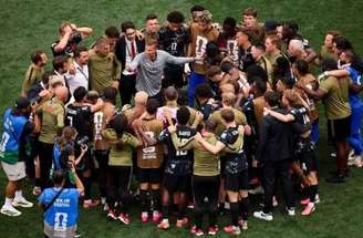 Eustáquio marca nos acréscimos e o Canadá está, pela primeira vez na história, em uma oitava de final da Copa do Mundo.