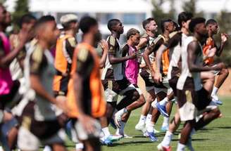 Visando amistosos, Flamengo faz primeiro treino em Portugal –