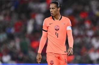 Van Dijk acabou sendo eliminado com a seleção holandesa na fase 16 avos da Copa do Mundo –