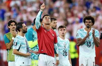 Cristiano Ronaldo com Modric, da Croácia, pela Copa do Mundo –