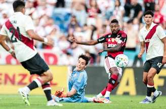 Flamengo fica no 2 a 2 com o River Plate em amistoso no Algarve –