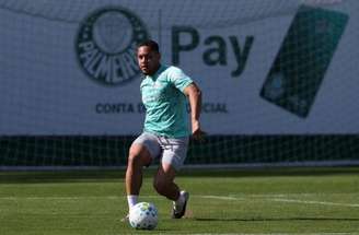 Vitor Roque disputou 18 jogos na atual temporada –