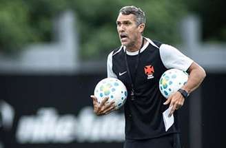 Bruno Lazaroni é o auxiliar interino permanente do Vasco –