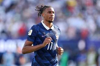 Olise tem encantado o mundo com bom futebol e assistências –