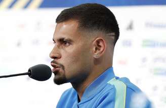 Bruno Guimarães perdeu um pênalti contra a Noruega –