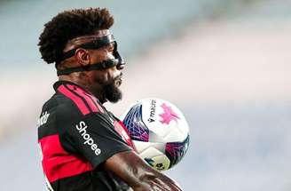 Emerson Royal atuou por 45 minutos contra o Lausanne –