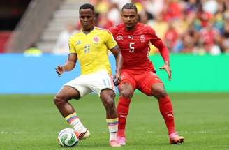 Jhon Arias evitou direcionar a culpa pela eliminação colombiana a jogadores que perderam pênaltis –