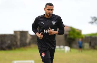 Chegaria para titular? Gabriel Batista negocia com o Botafogo –