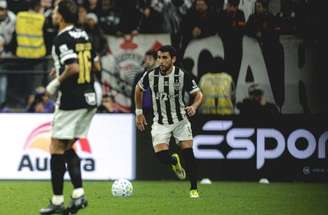 Junior Alonso atuou em 242 partidas pelo Galo –