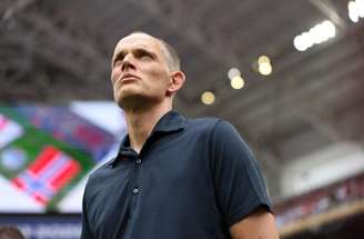 Thomas Tuchel durante a partida entre Inglaterra e Noruega neste sábado –
