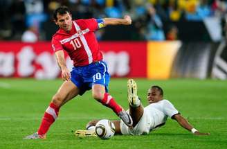 Stankovic em ação por Sérvia e Montenegro, na Copa de 2006 –