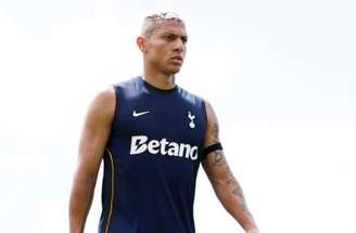 Richarlison durante treinamento nesta pré-temporada do Tottenham –