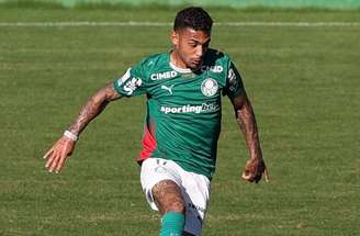 Sosa em ação pelo Palmeiras diante da Inter de Limeira –