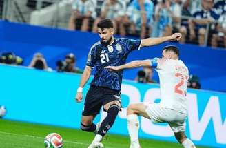 Palmeiras parabeniza Flaco López –