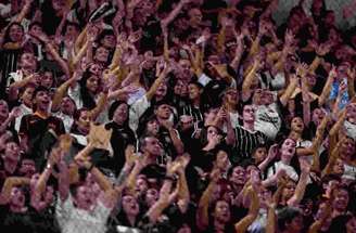 Cuca, atualmente no Santos, comandou o Corinthians em apenas dois jogos na temporada 2023 –