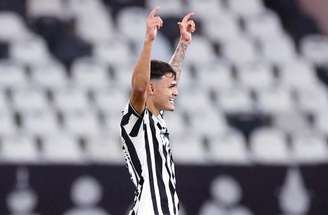 Atacante é o primeiro jogador nascido em 2009 a marcar no Brasileirão –