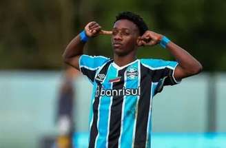 Grêmio aguarda resposta após aceitar proposta milionária –