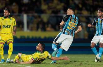 Carlos Vinicius ressaltou que Tricolor entrou tarde no jogo –