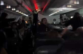 Piloto engana torcedores da Argentina –
