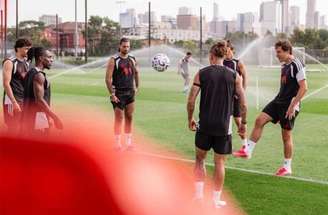 Liverpool segue sua preparação na pré-temporada –