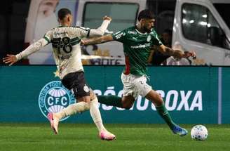Maurício fez dois gols na vitória do Palmeiras sobre o Coritiba –