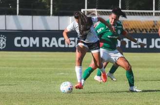 Mixto e Palmeiras. Jogo de muita determinação das meninas. Mas nada de gol.