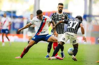 Bahia e Corinthians fizeram um jogo muito disputado na Fonte Nova –