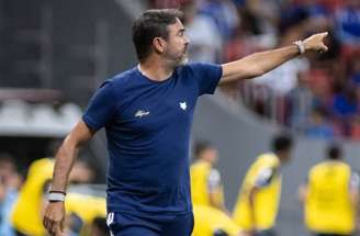 Zé Lucas chegou ao Cruzeiro e esteve na lista de relacionados –