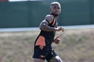 Gabriel Jesus em ação pelo Arsenal na última temporada –