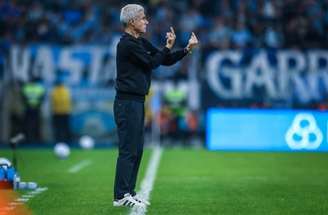 Estreante do dia, Diego Caito fez o gol do empate do Grêmio contra o Fluminense –