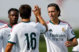 Mastantuono em campo pelo Real Madrid no amistoso –