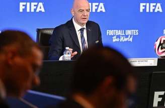 Gianni Infantino enfrenta muitas críticas por causa do projeto sobre investidores privados – Reprodução/Cazé TV