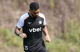 Júnior Santos se aproxima de retorno após se recuperar de lesão grave –