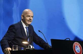 Infantino vistoria um estádio no Marrocos que receberá jogos da Copa de 2030 – Divulgação / Federação Real Marroquina de Futebol