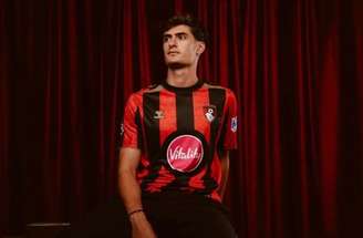 António Silva é o novo zagueiro do Bournemouth –