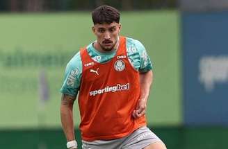 Piquerez em treino do Palmeiras –
